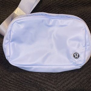 Lululemon belt bag NWT